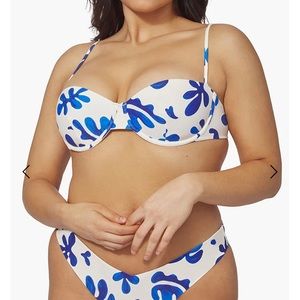 NWT Matisse pattern swim top